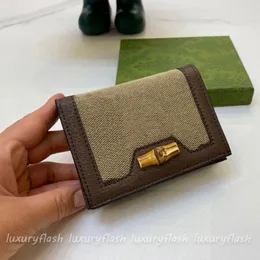 Women Designer Walets Bambo Bamboo Saco de alta qualidade 2022 Luxurys Summer Color Walkets Short Coin Burse Card Holder Mini Wallet 2047