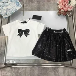 Luxury Girls Kleider Kleid Sommerbaby Tracksuits Kids Designer Kleidung Größe 90-150 cm Bug dekoriertes T-Shirt und glänzender Kurzrock 24may 24may