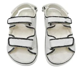 Multa de couro preto branco desliza Strap Flats Papai Sandals Hook and Loop Beach Shoes Imported Sheepskin Lining Tamanho 35423306450