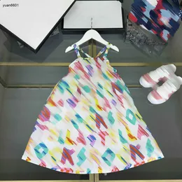Popular Baby Skirt Sling Design Dress Tamanho de Princesa 100-160 cm Roupas de grife infantil Carta colorida impressão de meninas festas 24April