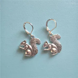 Dangle Ohrringe süße Eichhörnchen Hebel Ohrring Cartoon Minimalistische Schmuck Antike Silber Farbe Tier