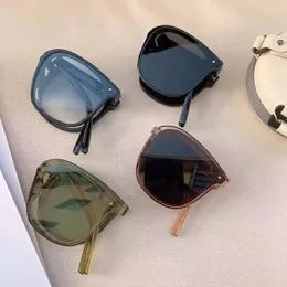 Klappende kleine Rahmenquadratische Sonnenbrille Marke Designer Mode Sonnenbrillen Herren Brillen UV400 DEOL 240425