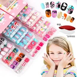 120pcs Candy Child Tips Kids False Nail Girls Cartoon Press on Nails Festival Cover Cover Cover Plains Cute Manicure Tools 240509