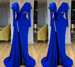 2020 Arabic African Royal Blue Evening Dresses Deep V Neck Satin Side Slitt Dress Dress Dress Ruffles Long Sleeve Vestidos de Novia 3423590