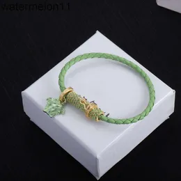 Bracciatori di bracciali braccialetti bracciale lussuoso per donne fascino bracciale alla moda elegante di perle per perle feste gioielli diamanti regalo all'ingrosso regali di compleanno belli belli