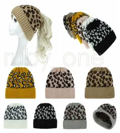 Women Leopard Knitted Ponytail Caps Fashion Criss Cross Ponytail Beanie Winter Warm Wool Casual Knitting Hat Party Hats Supply RRA5998302