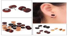 1 PC Moda de moda Natural Ear Studs Lucros para homens homens Madeira redonda Dumbbell Piercing Punk Brincos Stud9229677