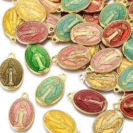 10pcs Religion Oval mit Saint Messing Emaille Anhänger Zauberer langlastender plattierter gemischter Farbe für Halsketten -DIY -Befunde 195x12x2mm 240507