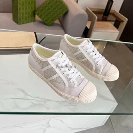 Designer skor casual skor kvinnor 1977 hög bokstav högkvalitativ sneakers beige ebony canvas låsande g broderi tennis lyx tyg trims stövlar 35-41 5.8 06