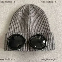 Designer Two Lens Glasses Goggles Beanies Men Cp Knitted Hats Skull Caps Outdoor Women Uniesex Winter Stones Islandes Beanie Black Grey Bonnet 441