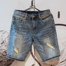 Jean krótkie projektant męskie proste dziury ciasne dżinsy swobodne letnie hip -hop street spoda z rozdrabniania listu dżinsowe szorty chłopiec kowbojski krótkie spodnie