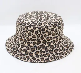 Cloches Leopard Bucket Hat Fishing Luipaard w stylu Koreański Kobiety Summer Chinese Folding Gepard Print Beach2329318