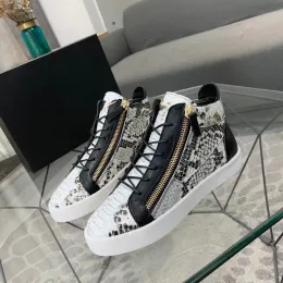 Designer High Top Sneaker Suneakers Scarpe uomini Lati di fissaggio Zip Sides Gold Hardware Sidueto in pelle in pelle Sciametti Man Casual Walking EU38-46