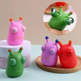 Olho novo criativo Silicone Popping Green Bug Estresse Alivie a Fidget Toy Worm Sishy Big Eyes Doll S