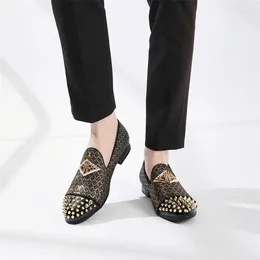 남성용 캐주얼 슈즈 로퍼 현대 디자이너 스타일 파티 신발 패션 슬립 오전 수제 맞춤형