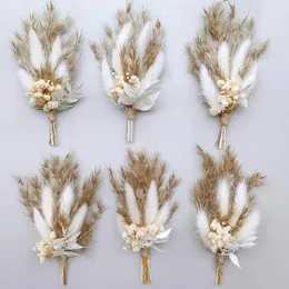 الزهور الزخرفية المصغرة باقة زهرة مجففة مجموعة من 6 بوهو زفاف boutonniere للرجال طاولة مركزية مركزية بامباس العشب كعكة عيد ميلاد