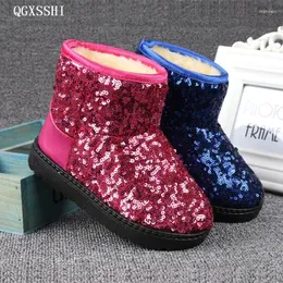 Botas qgxsshi 2024 Inverno crianças neve lantejoulas crianças sapatos quentes com peles princesas meninas tornozelo