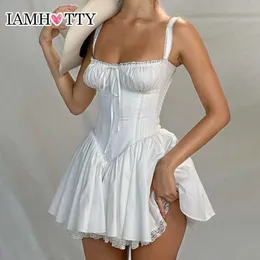 기본 캐주얼 드레스 2 피스 드레스 IAMHOTTY 고품질 레이스 패널 알린 드레스 흰색 코카트 파티 파티 소수 민소매 미니 꽉 가슴 드레스 우아하고 귀여운