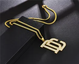 Moda erkekler hip hop mektubu dc büyük kolye kolye takılar tam rhinestone tasarımı 18k altın kaplama zincir punk kolyeler erkek için GI3004921