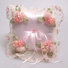 Almofadas anel de casamento 2019 Novo travesseiro de portador de anel rosa de chegada para casamentos e aniversário de casamento com flores 21cm 21cm Custom Made 189S