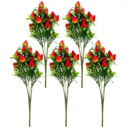 Dekorative Blumen 5 PCs Vasen Home Decor Simulierte Erdbeer gefälschte Haushaltsstrauß Stiele künstliche Früchte Rote Zweige