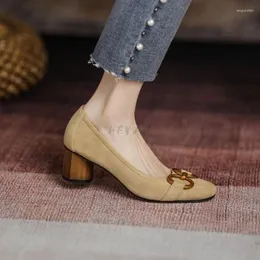 Scarpe eleganti da donna con tacchi alti blu di punta quadrata bassa di metallo glassata da donna folle