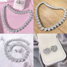 Frauen herzförmige Halskette Fein Schmuck Mode Sier Eced Diamond VVS Moissanite Hip Hop Cuban Kette