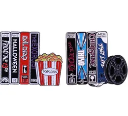 Pins Broschen Horrorfilm VHS und Chill Popcorn Emaille Pin Halloween Brooch Badge7168412