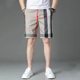 2024 Mode High -End -Checkter -Shorts für Herren -Sommer lässige dünne Ice Silk Beach Hosen Casual Hosen atmungsaktives Capris