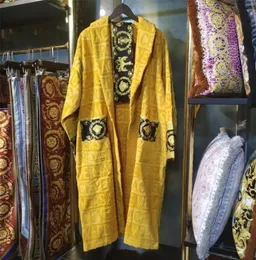 Luxury Classic Cotton Bathrobe Men Women Brand Sleepwear Kimono Warm Bath Robe Home Wear Unisex Bathrobes KLW1739 3BB4CQ9L5587694