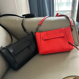 حقيبة مصممة للسيدات فاخرة عادية الكتف Crossbody Shopphing الشاطئ الأزياء الشهيرة في الهواء الطلق الأكياس في الهواء الطلق