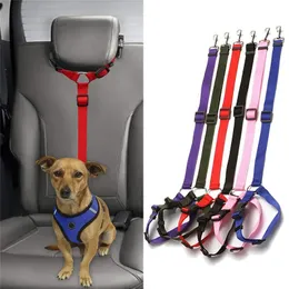 حزام أمان مصلح ثنائي الأليف في واحد حزام الأمان المحبط حزام السلامة القابل للتعديل لملحقات أليفة كلاب هريرة.