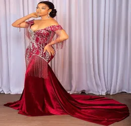 2021 Plus Size Arabic Aso EBI Burgundy Mermaid Sexy Prom Dresses Lace Beadingsベルベットイブニングパーティーセカンドレセプションガウン6237836