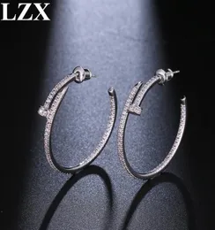 LZX Nya trendiga Big Round Loop örhänge Vitt guldfärg Luxury Cubic Zirconia asfalterade banor örhängen för kvinnor mode smycken7366984