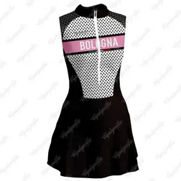 Aktiva klänningar Wyndymilla Cycling kjol Ciclismo Slveless Saia Dress Mtb kjol Vestidinho kvinnlig cykel mode sexig blommakjol liten uppsättning y240508