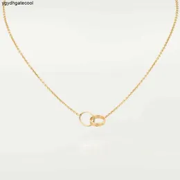 Double Loop Circle Designer smycken halsband hänge kärlek halsband för kvinnor syster nya klassiska charms titanium stål bröllop smycken collier gåva