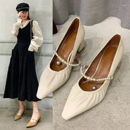 Scarpe da abito Mary Jane Design Female String Telly Pumps Donna puntata Banda elastica Slip on Talons Spesse tacchi alti donne 2024