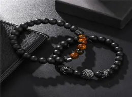 Braccialetti Charm 2pcsset Lion Corona nera Bracciale perle in pietra glassata uomo classico opaco per pavimentazione gioielli CZ Pave 2834191