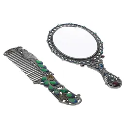 Kompakta speglar spegel bärbar dekoration med handtag ficka retro slitbeständig pensel zinklegering metall baby makeup q240509