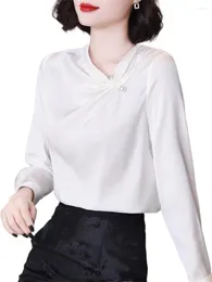 القمصان النسائية الأكمام الطويلة عتيقة بروش أنيقة قمم Blusa Femme Office Lady All-Match Shirt French Women Elegant Women Solid Satin Retsin