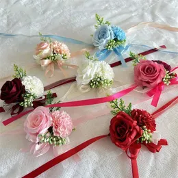 Hochzeitsarmbänder 1pc Hochzeit Boutonniere Handgelenk Blume Rose Seidenband Rosen Handgelenk Blume Braut Corsage Hand dekorative künstliche Blume