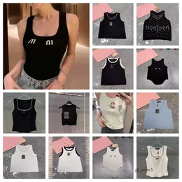 Miui Top Shirt Tank Top Vest Stest Dress Mui Mui Top Womens Designer Lalking Vestido Tanks Dresses for Woman Undershirts Women Crops Tops Mui Mui T Shirt 313