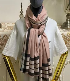 Nuovo stile di buona qualità 100 Materiale in cashmere sottile e morbido color rosa sciarpe lunghe per donne dimensioni 205 cm 92cm7059276