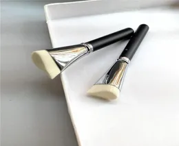 Backstage Contour Makeup Brush N°15 Synthetic Perfect Face Sculpting Powders Blend Finish Brush3127482