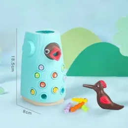 Montessori Toys Woodpecker Magnetic Catch the Worm Małe ptaki karmiące grę dzieci wczesne edukacyjne zabawki rybackie Ustaw dar 240510