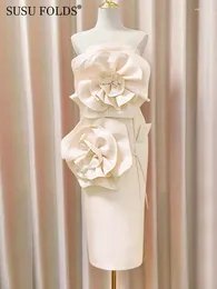 Lässige Kleider Susu 3d Blumendesign elegantes Frauenabendkleid trägerloser Rückengurt für Taillenstraffung formeller Herbst 2024 SU-D026
