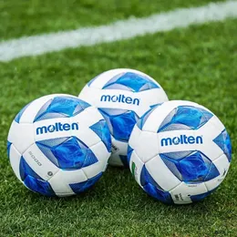 Molten storlek 5 Fotboll PU Superior Function and Design Ultimate Ball Synlighet för vuxna Kids Match Quality 240430