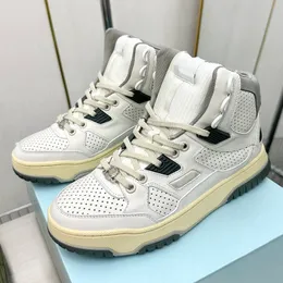 2024 Female Designer New Color High Top Retro Casual Sneakers Unique Light Grey andOff White Contrast Colors Paired Metal Buckle Accessories Sneakers Size 35-41