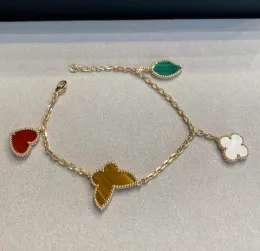 2024V Gold Material Material Luxo Charme de qualidade Flores Bracelet em 18k Gold rosa Prazado+ágata vermelha rosa+diamante Ter carimbo de caixa Web 023