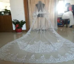 Пользовательские потрясающие свадебные завесы из бисера 2016 года с украшенным кружевным аппликационным краем двух слоя длиной около 3 метров Bridal6785734